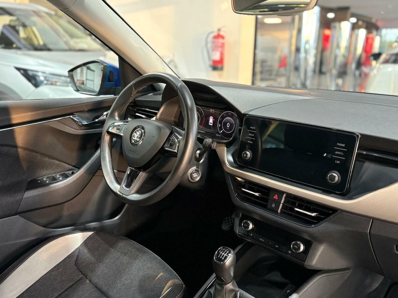 Skoda Kamiq Ambition 1.0 TSI 116 CV (85.00 kW) - Foto 2