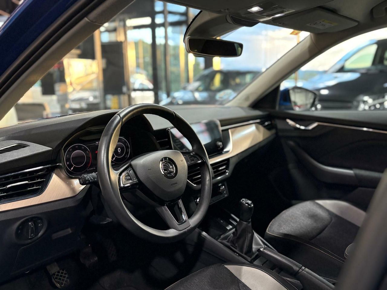 Skoda Kamiq Ambition 1.0 TSI 116 CV (85.00 kW) - Foto 2