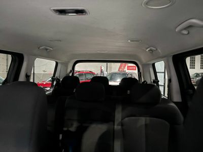 Hyundai Staria 2.2 CRDI Maxx 9S 9 PLAZAS
