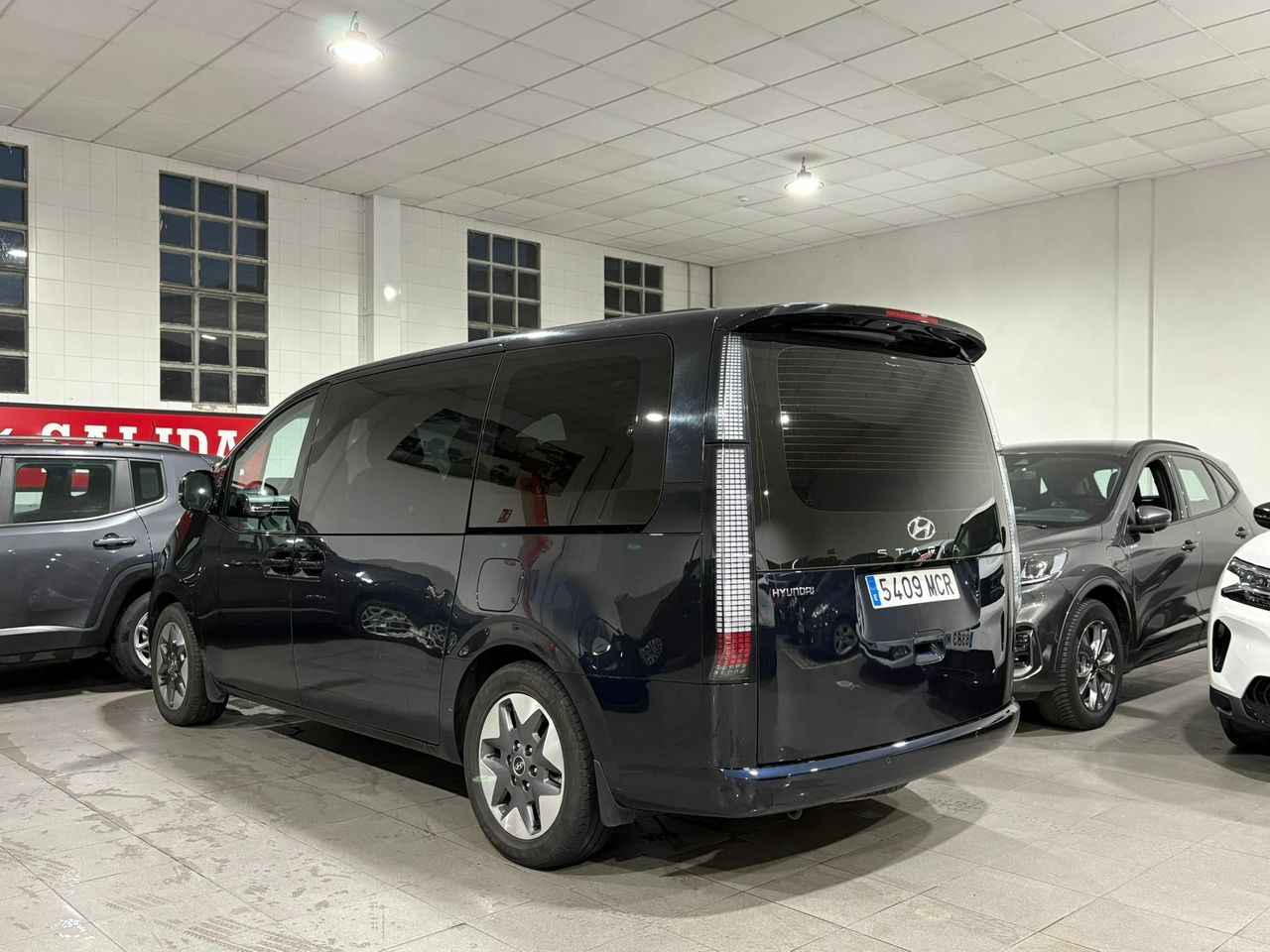 Hyundai Staria 2.2 CRDI Maxx 9S 9 PLAZAS - Foto 2