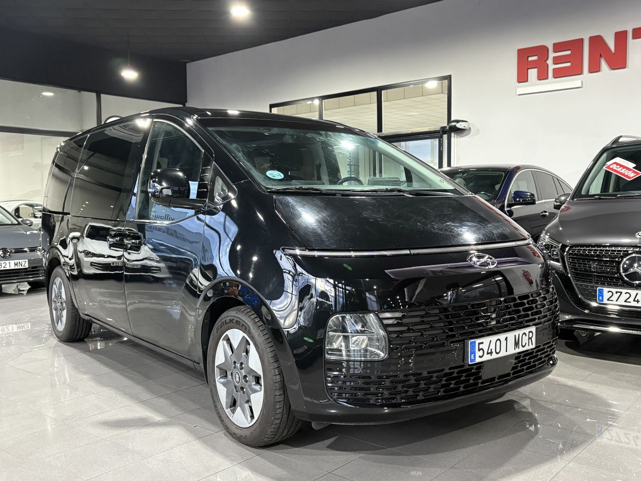 Hyundai Staria 2.2 CRDI Maxx 9S 9 PLAZAS - Foto 2