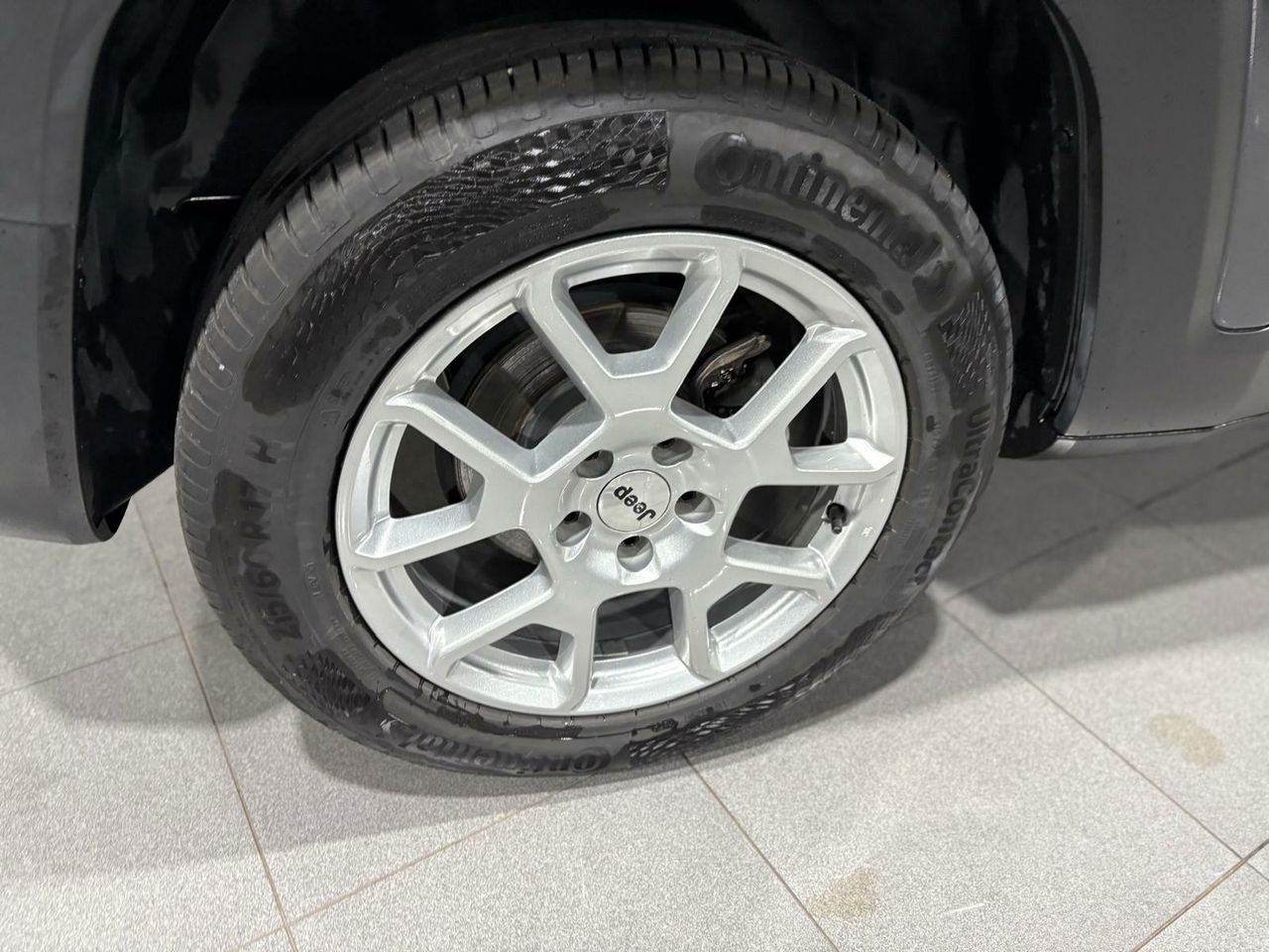 Jeep Renegade EHYBRID 1.5 96KW(130CV) LIMITED ATX GRAPHITE GREY (METALIZADO)	TELA NEGRO - Foto 2