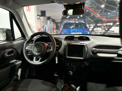Jeep Renegade EHYBRID 1.5 96KW(130CV) LIMITED ATX GRAPHITE GREY (METALIZADO)	TELA NEGRO