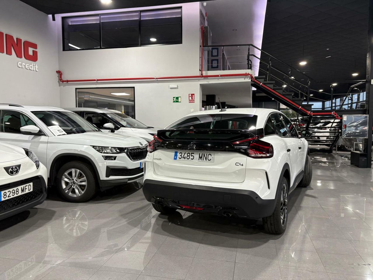 Citroën C4 PURETECH 130 S&S 6V YOU GRIS PLATINO (METALIZADO)	TELA MEANWHILE NEGRO - Foto 2