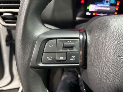 Citroën C4 PURETECH 130 S&S 6V YOU GRIS PLATINO (METALIZADO)	TELA MEANWHILE NEGRO