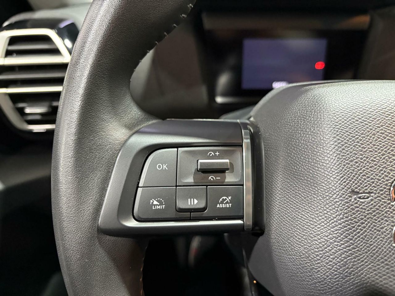 Citroën C4 PURETECH 130 S&S 6V YOU GRIS PLATINO (METALIZADO)	TELA MEANWHILE NEGRO - Foto 2