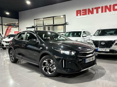 Kia XCeed 1.0 T-GDI BUSINESS 74KW 100CV BLACK PEARL (METALIZADO)	TELA NEGRA