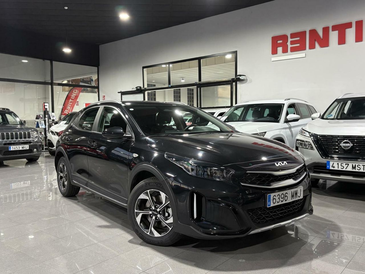 Kia XCeed 1.0 T-GDI BUSINESS 74KW 100CV BLACK PEARL (METALIZADO)	TELA NEGRA - Foto 2