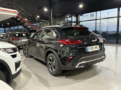 Kia XCeed 1.0 T-GDI BUSINESS 74KW 100CV BLACK PEARL (METALIZADO)	TELA NEGRA