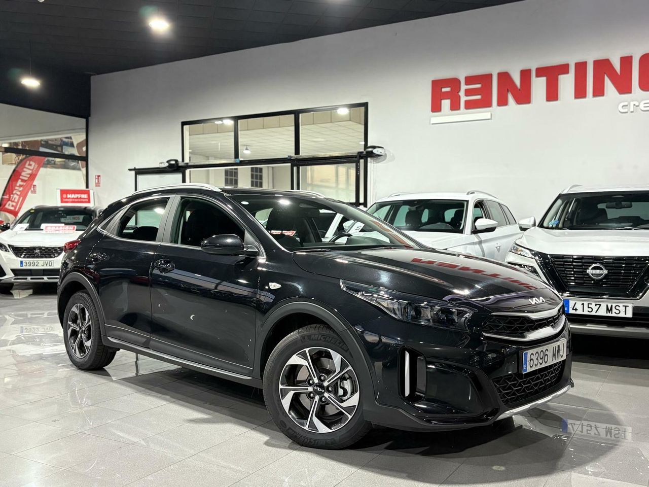 Kia XCeed 1.0 T-GDI BUSINESS 74KW 100CV BLACK PEARL (METALIZADO)	TELA NEGRA - Foto 2