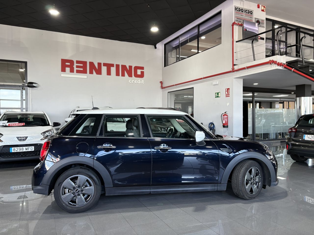 MINI Cooper COOPER 5 PUERTAS ENIGMATIC BLACK METALIZADA	TELA FIREWORK CARBON BLACK - Foto 2