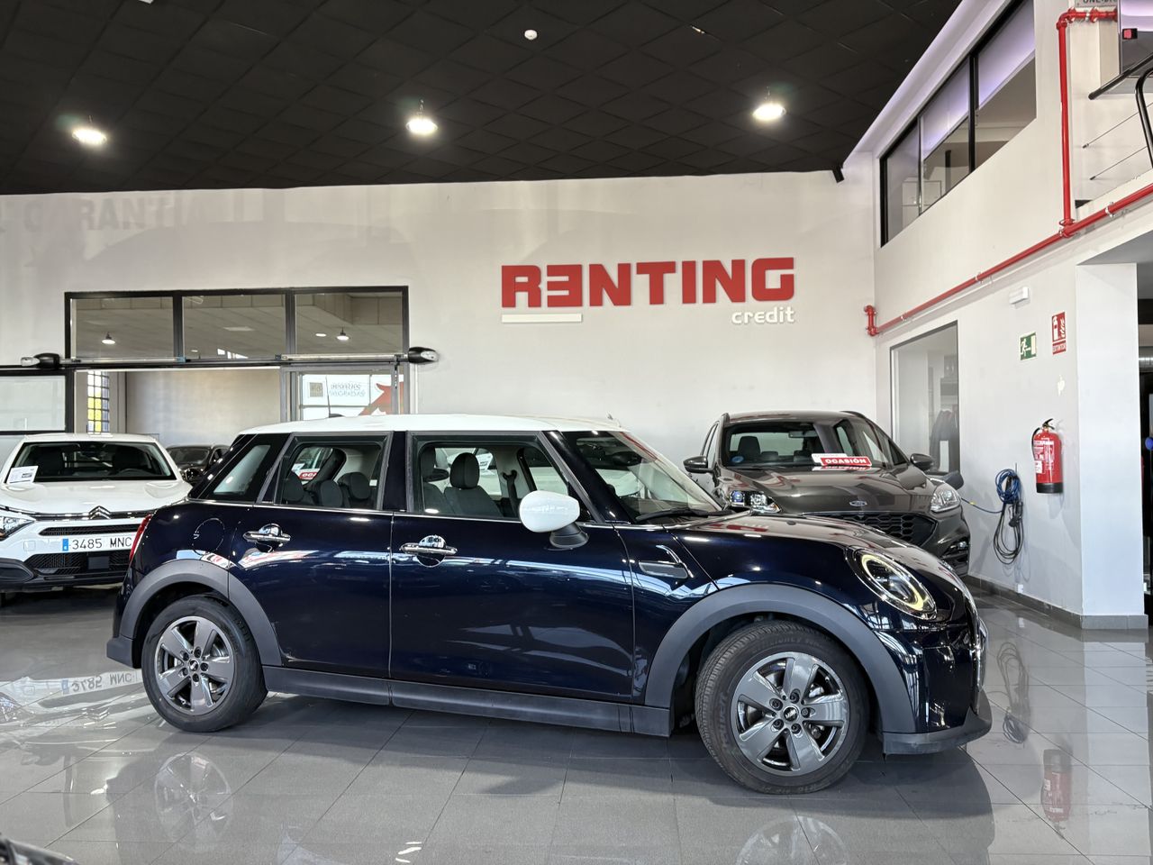 MINI Cooper COOPER 5 PUERTAS ENIGMATIC BLACK METALIZADA	TELA FIREWORK CARBON BLACK - Foto 2
