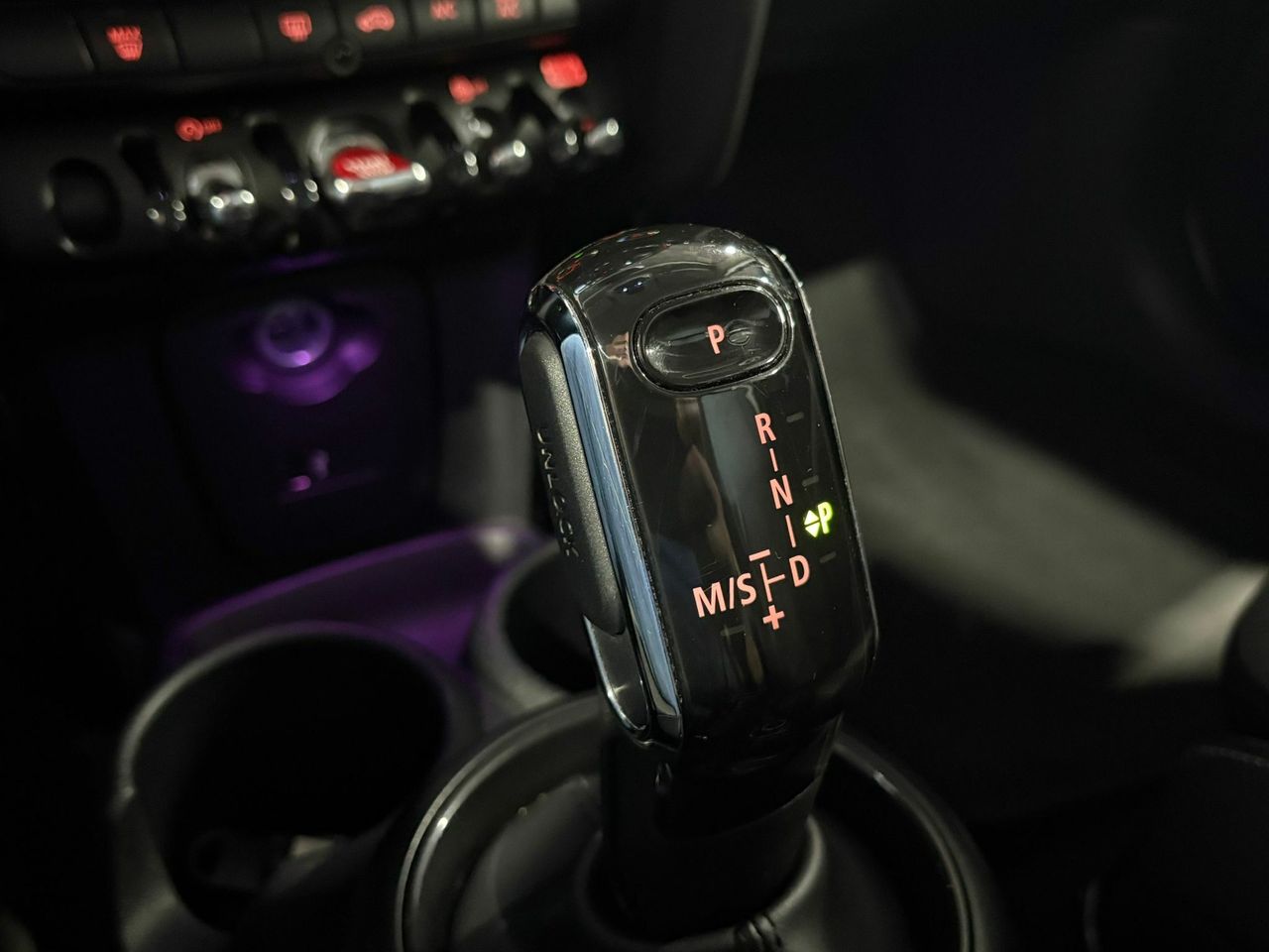 MINI Cooper COOPER 5 PUERTAS ENIGMATIC BLACK METALIZADA	TELA FIREWORK CARBON BLACK - Foto 2