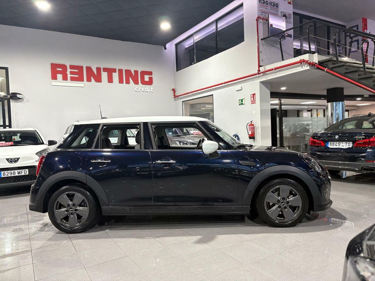 MINI Cooper COOPER 5 PUERTAS ENIGMATIC BLACK METALIZADA	TELA FIREWORK CARBON BLACK - Foto 2