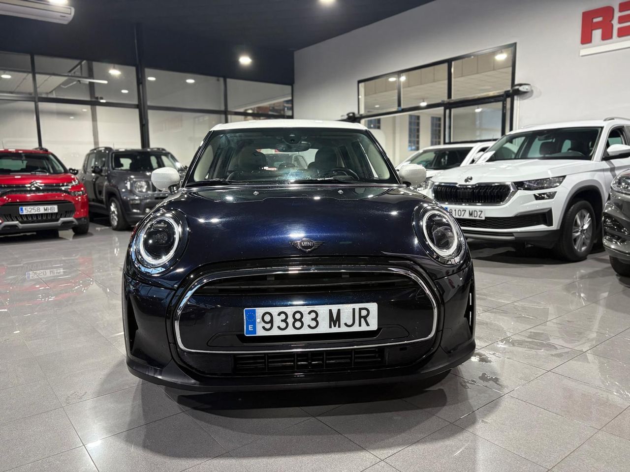 MINI Cooper COOPER 5 PUERTAS ENIGMATIC BLACK METALIZADA	TELA FIREWORK CARBON BLACK - Foto 2