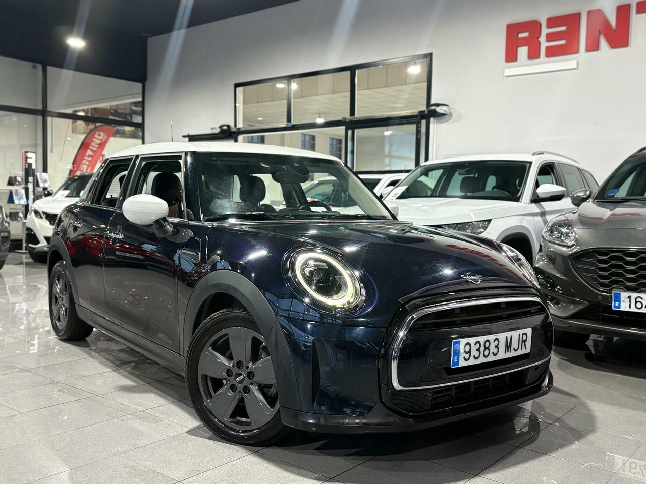 MINI Cooper COOPER 5 PUERTAS ENIGMATIC BLACK METALIZADA	TELA FIREWORK CARBON BLACK - Foto 2