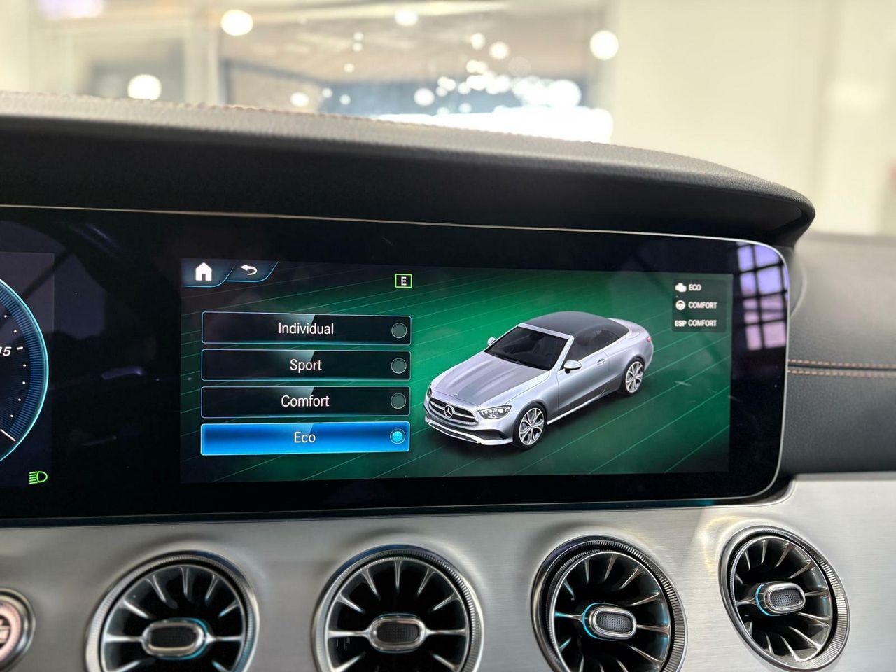 Mercedes Clase E CABRIO E 220 D PAQUETE ADVANTAGE^PAQUETE PREMIUM^PAQUETE PREMIUM PLUS^ - Foto 2