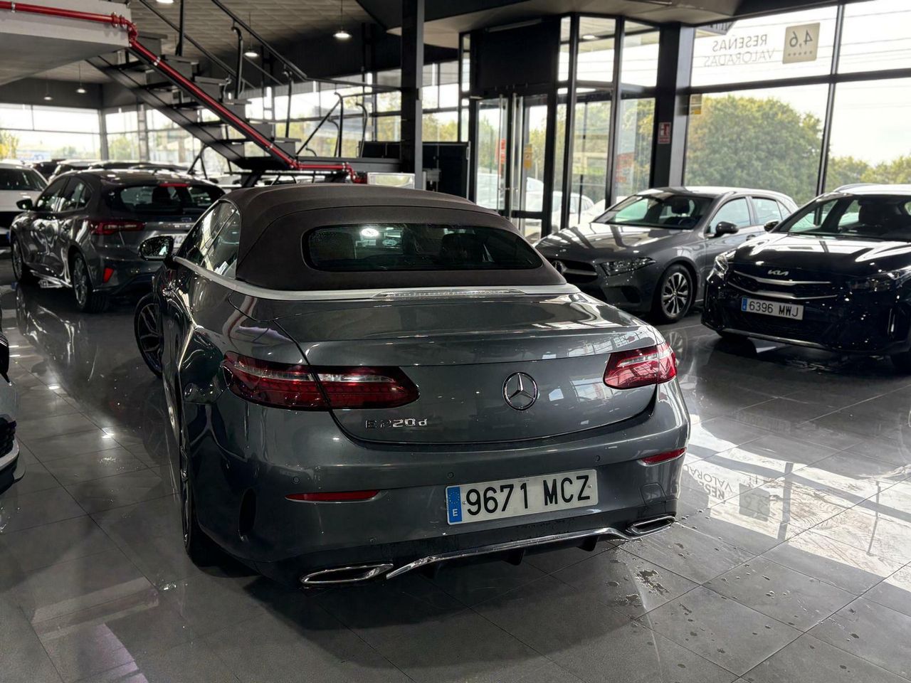 Mercedes Clase E CABRIO E 220 D PAQUETE ADVANTAGE^PAQUETE PREMIUM^PAQUETE PREMIUM PLUS^ - Foto 2