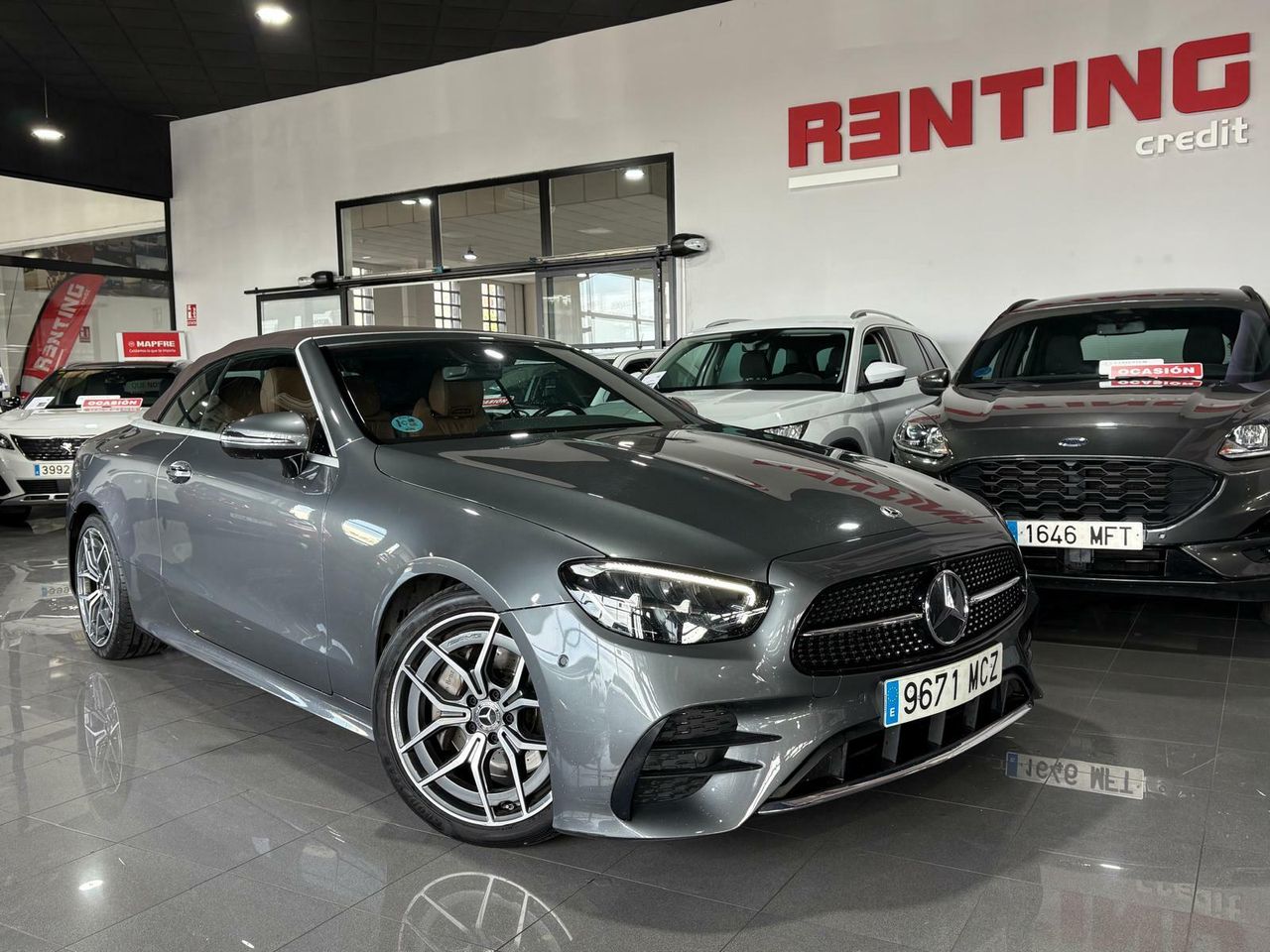 Mercedes Clase E CABRIO E 220 D PAQUETE ADVANTAGE^PAQUETE PREMIUM^PAQUETE PREMIUM PLUS^ - Foto 2