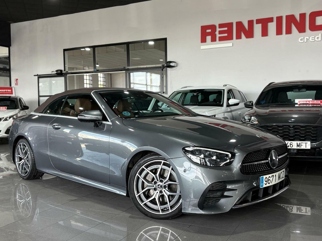 Mercedes Clase E CABRIO E 220 D PAQUETE ADVANTAGE^PAQUETE PREMIUM^PAQUETE PREMIUM PLUS^ - Foto 2