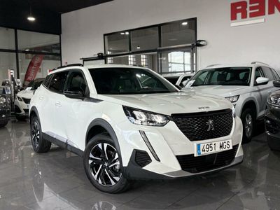 Peugeot 2008 ALLURE PACK PURETECH 130 S&S 6 VEL. MAN TAPICERÍA COZY NEGRO CON PESPUNTES EN AZUL