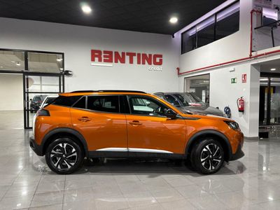 Peugeot 2008 ALLURE PACK PURETECH 130 S&S 6 VEL. MAN TAPICERÍA COZY NEGRO CON PESPUNTES EN AZUL