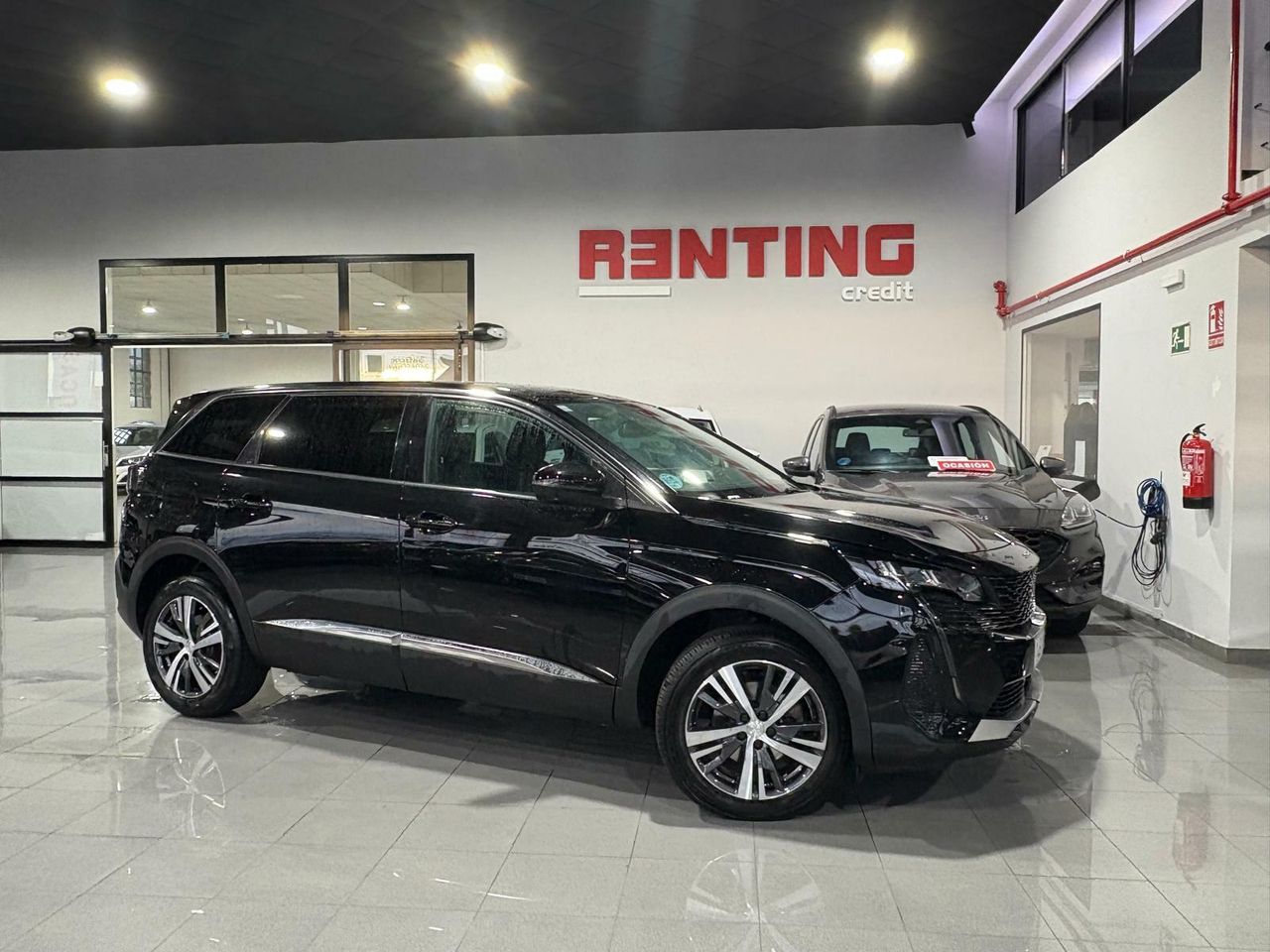 Peugeot 5008 ALLUR	1.2 PURETECH 96KW S&S ALLURE EAT8  - Foto 2