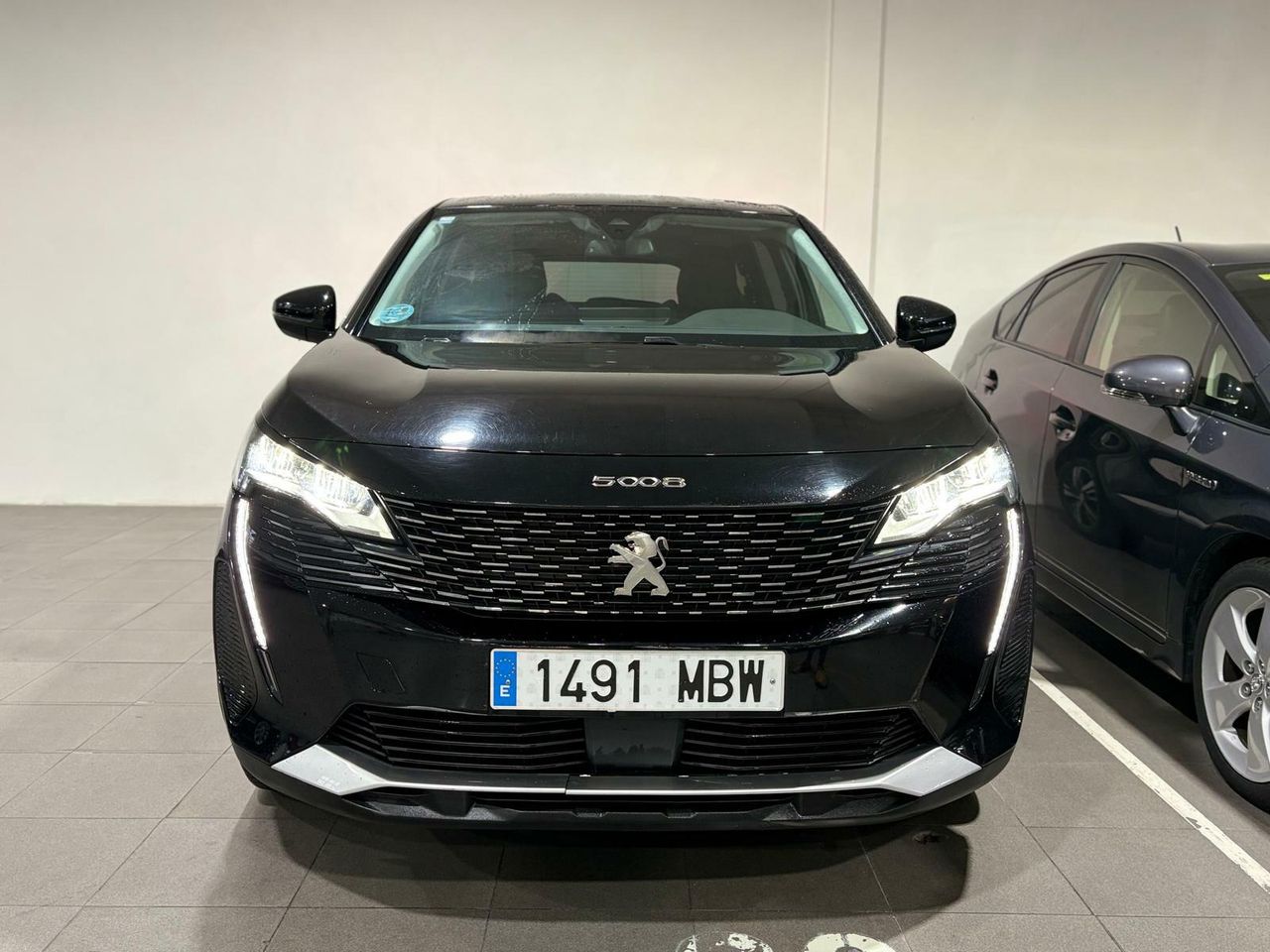 Peugeot 5008 ALLUR	1.2 PURETECH 96KW S&S ALLURE EAT8  - Foto 2