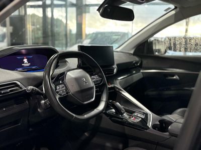 Peugeot 5008 ALLUR	1.2 PURETECH 96KW S&S ALLURE EAT8 