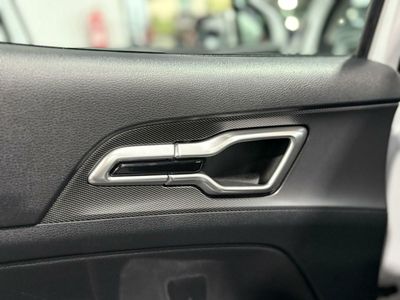 Kia Sportage Kia Sportage DRIVE 1.6 T-GDI HEV 158KW (215CV) DRIVE 4X2  PACK DESIGN