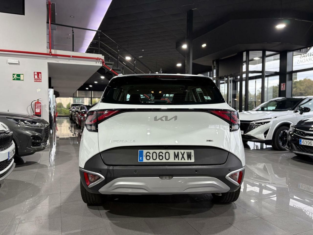 Kia Sportage Kia Sportage DRIVE 1.6 T-GDI HEV 158KW (215CV) DRIVE 4X2  PACK DESIGN - Foto 2