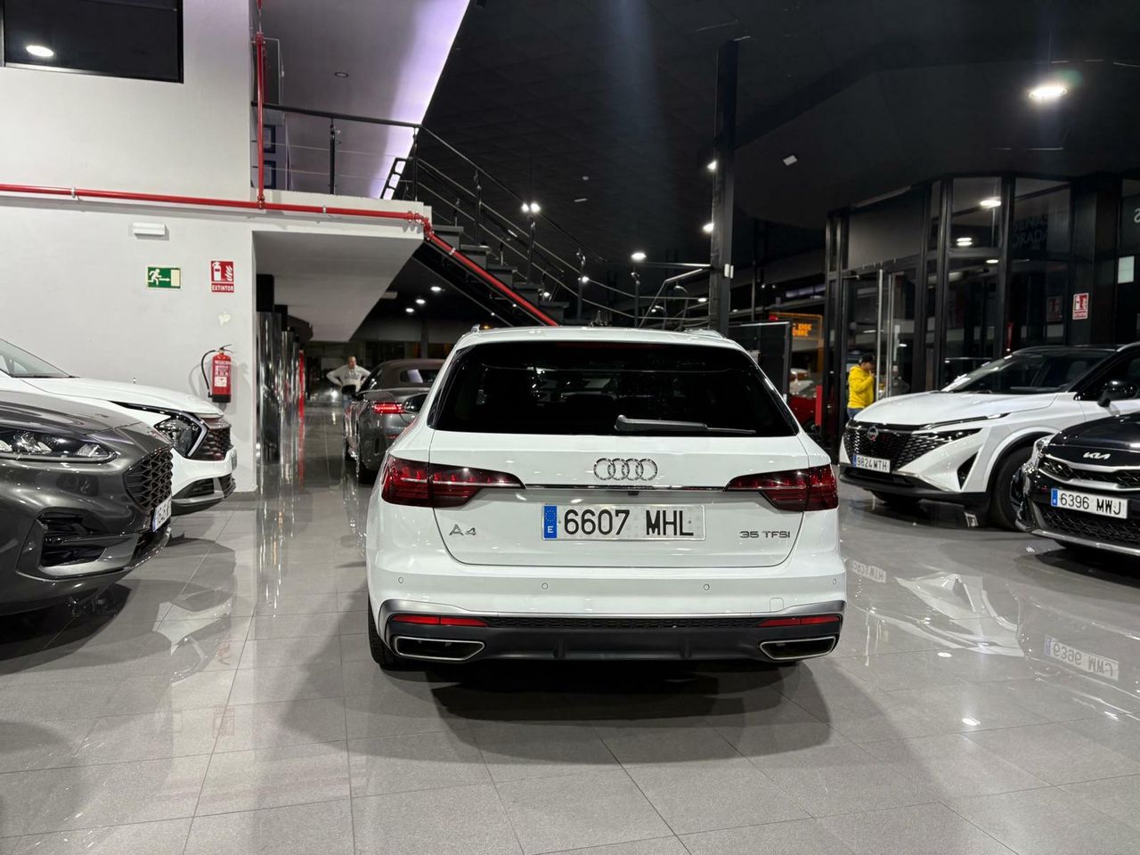 Audi A4 AVANT S LINE 35 TFSI 110KW S TRONIC BLANCO GLACIAR (METALIZADO - Foto 2