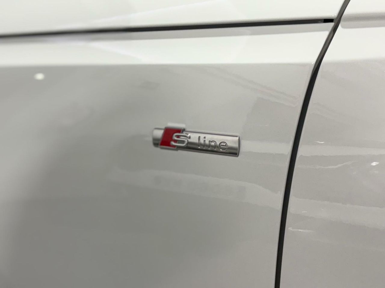 Audi A4 AVANT S LINE 35 TFSI 110KW S TRONIC BLANCO GLACIAR (METALIZADO - Foto 2
