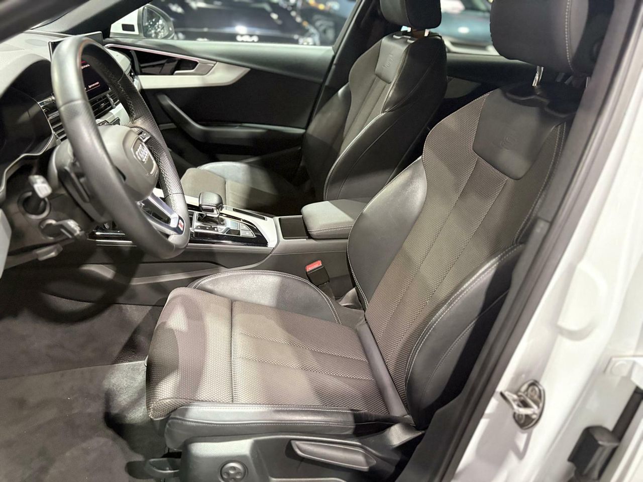 Audi A4 AVANT S LINE 35 TFSI 110KW S TRONIC BLANCO GLACIAR (METALIZADO - Foto 2