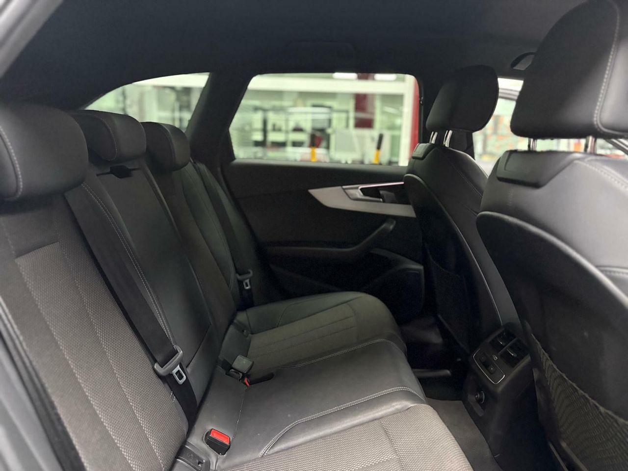 Audi A4 AVANT S LINE 35 TFSI 110KW S TRONIC BLANCO GLACIAR (METALIZADO - Foto 2