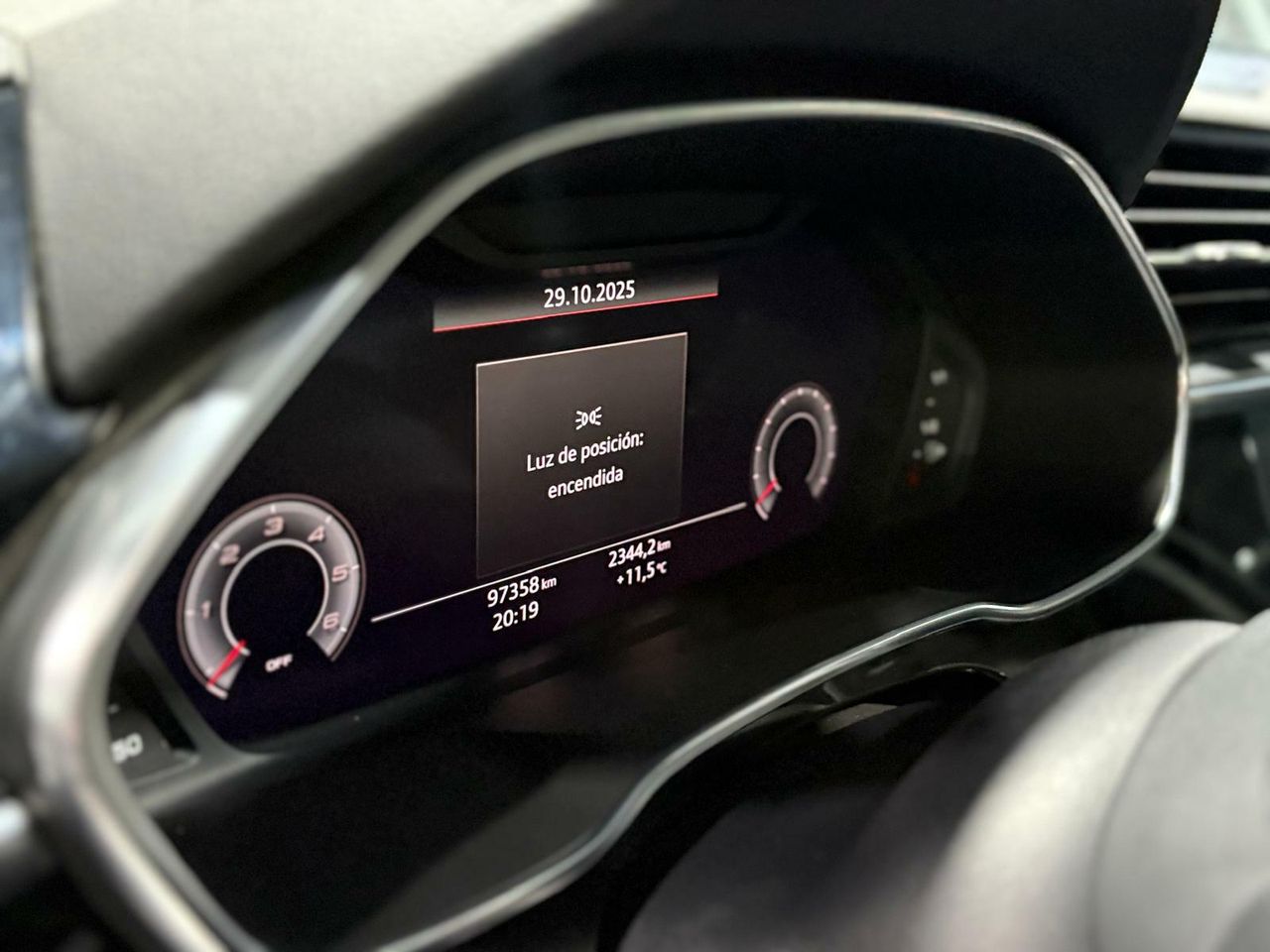 Audi Q3 ADVANCED 35 TDI 110KW (150CV) S TRONIC AZUL NAVARRA (METALIZADA - Foto 2