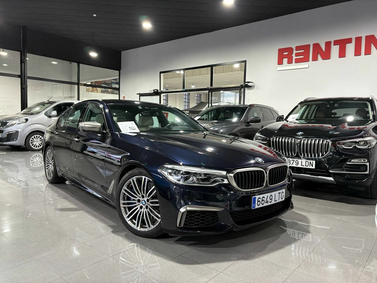 BMW Serie 5 BMW M550i xDrive Berlina M perfonmance - Foto 2