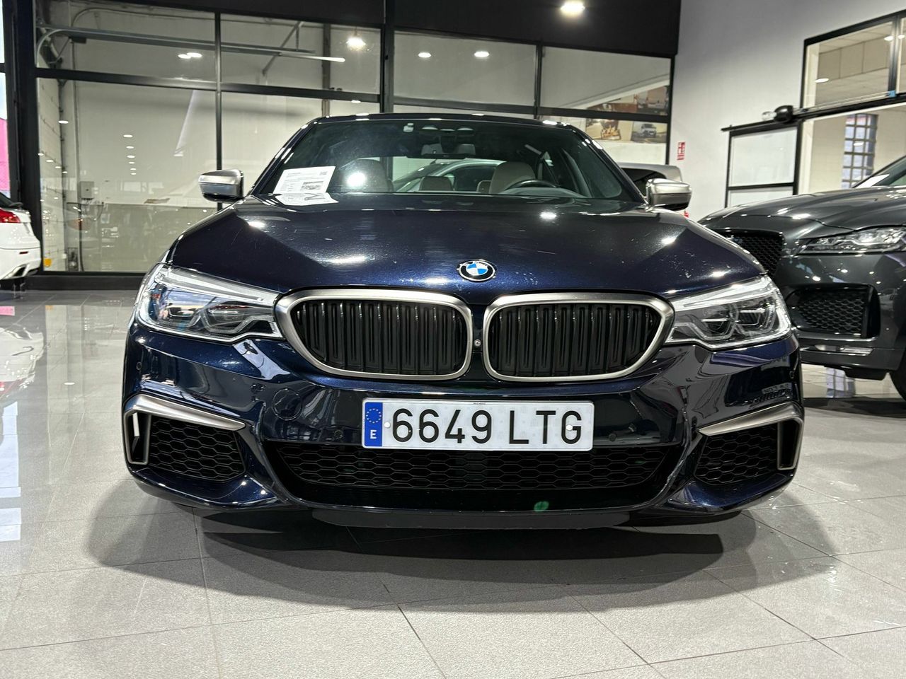BMW Serie 5 BMW M550i xDrive Berlina M perfonmance - Foto 2
