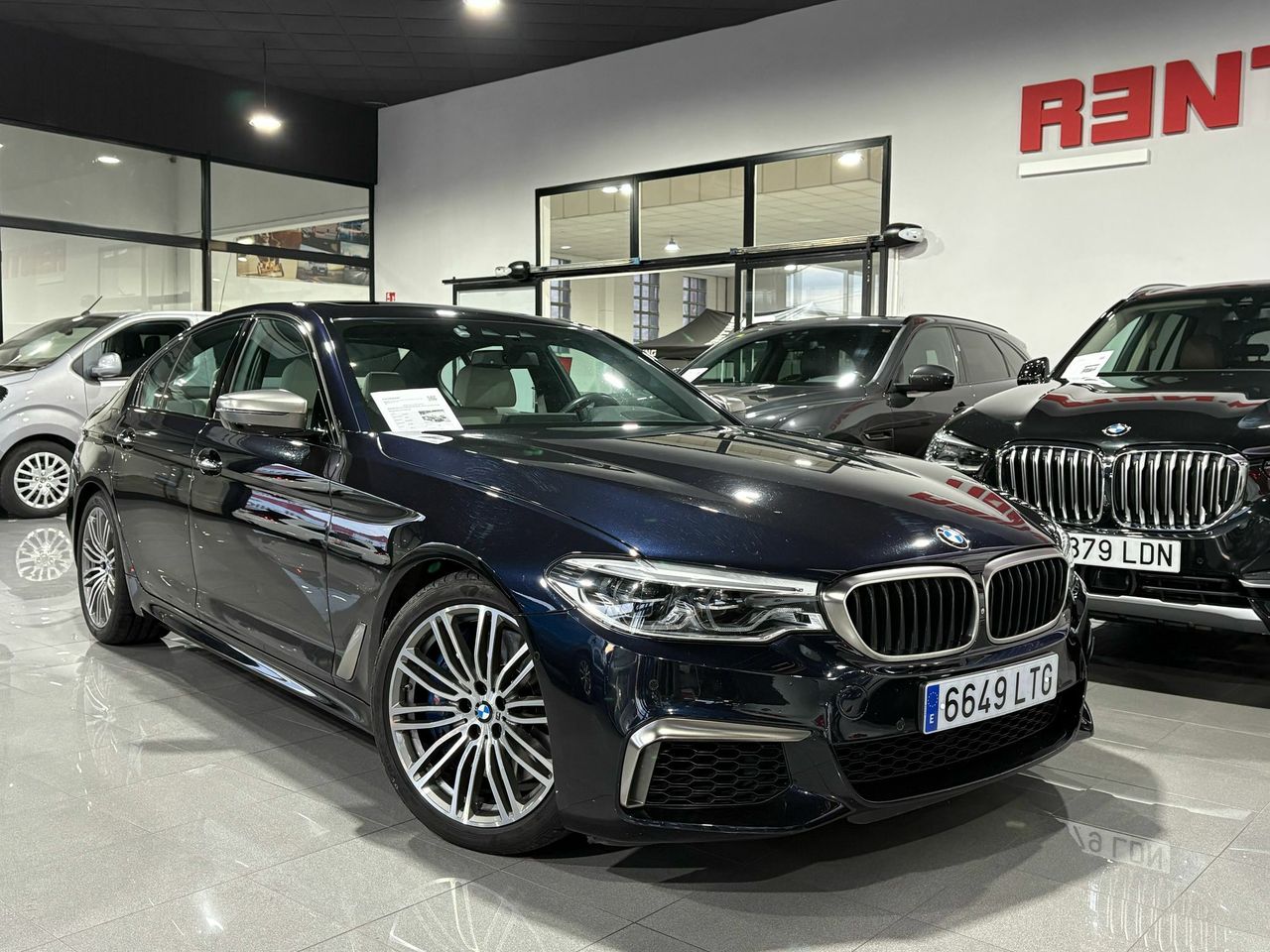 BMW Serie 5 BMW M550i xDrive Berlina M perfonmance - Foto 2