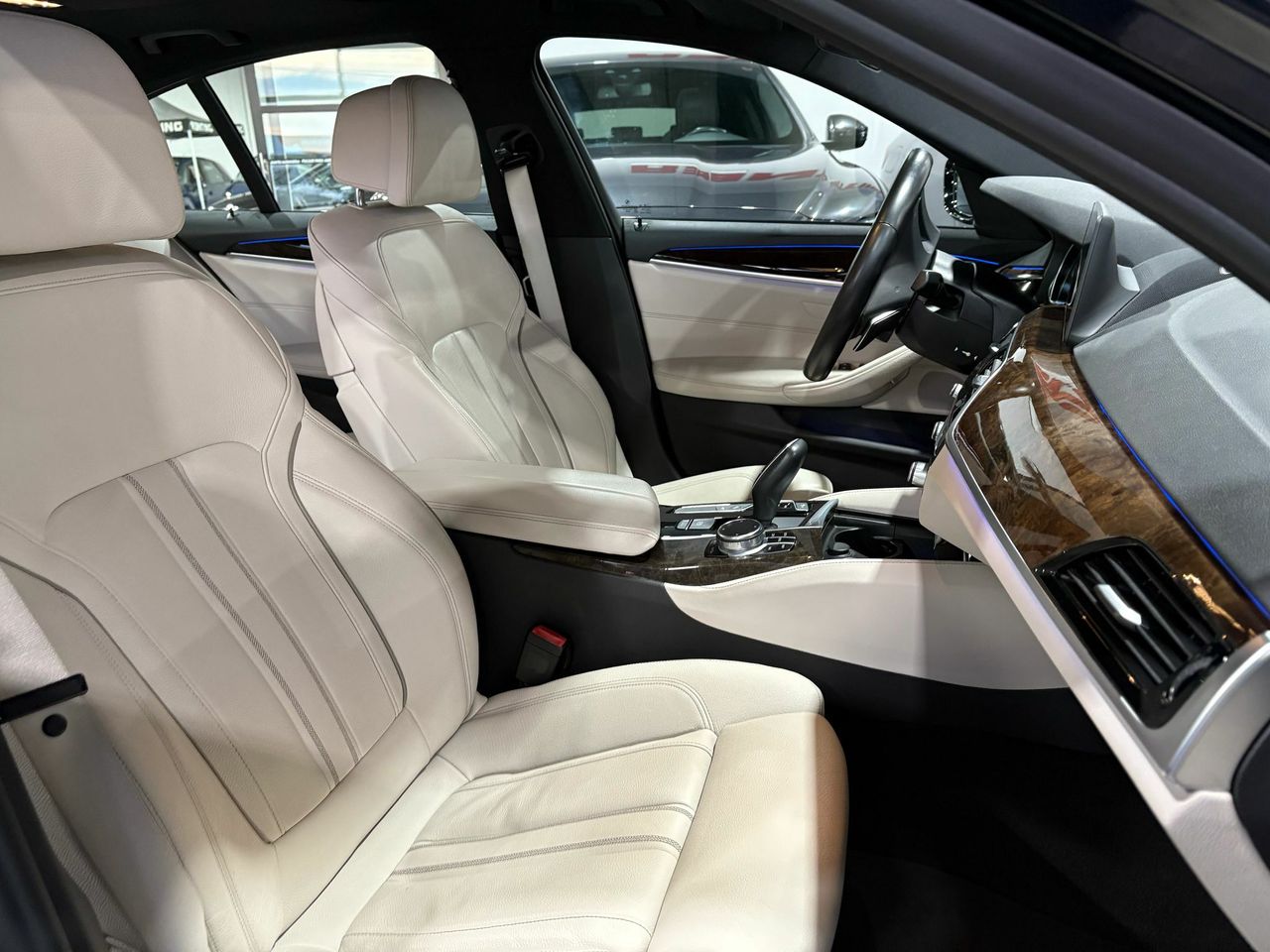 BMW Serie 5 BMW M550i xDrive Berlina M perfonmance - Foto 2