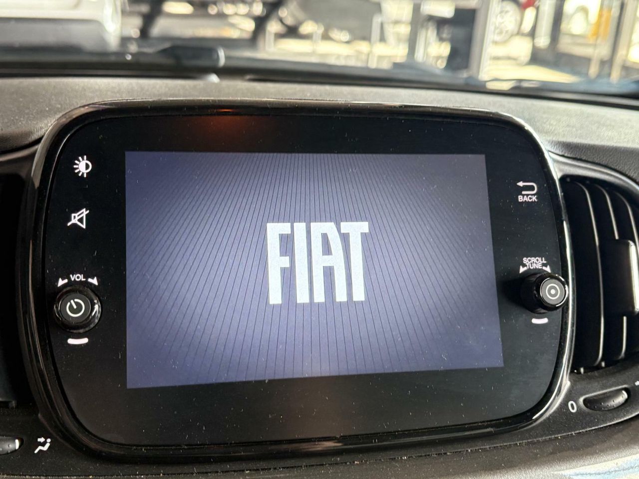 Fiat 500 DOLCEVITA 1.0 HYBRID  - Foto 2