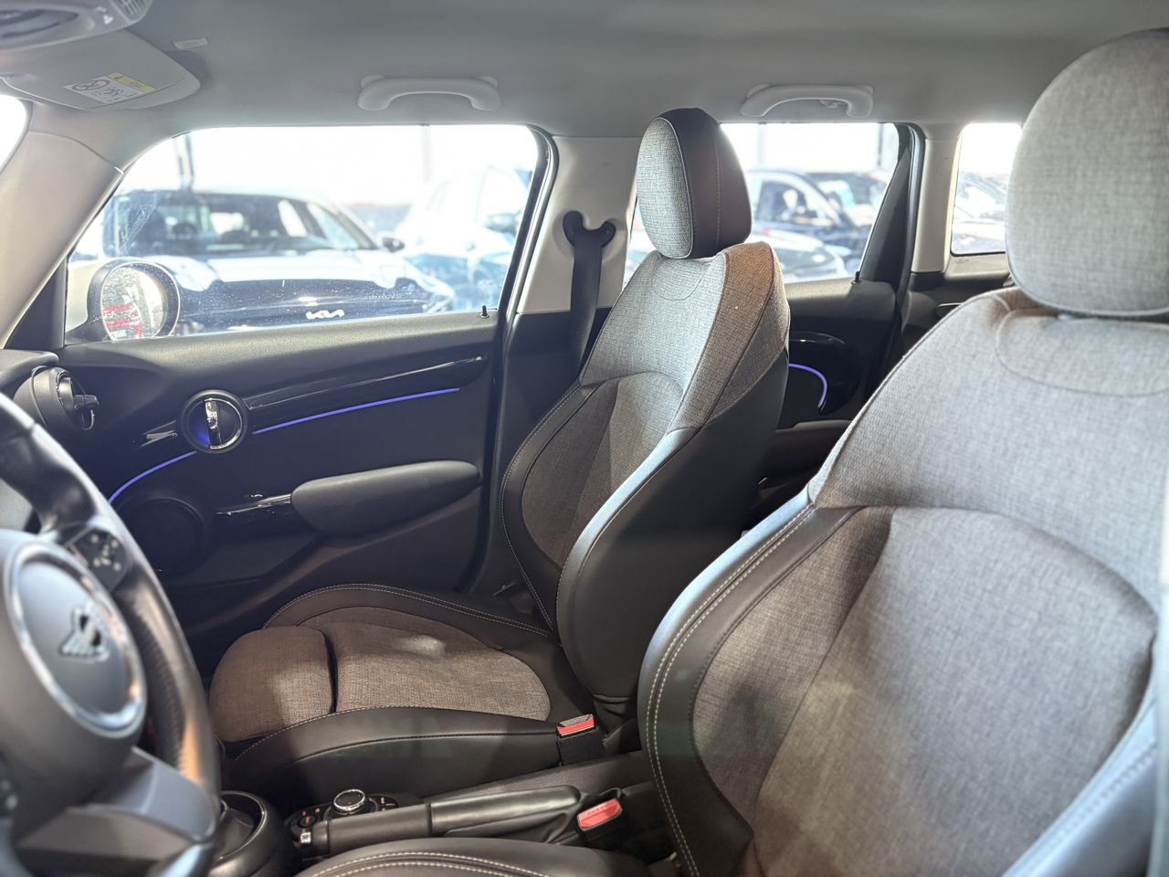 MINI Cooper COOPER 5 PUERTAS ENIGMATIC BLACK METALIZADA	TELA FIREWORK CARBON BLACK - Foto 2