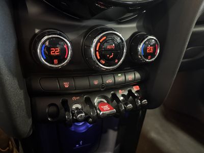 MINI Cooper COOPER 5 PUERTAS ENIGMATIC BLACK METALIZADA	TELA FIREWORK CARBON BLACK