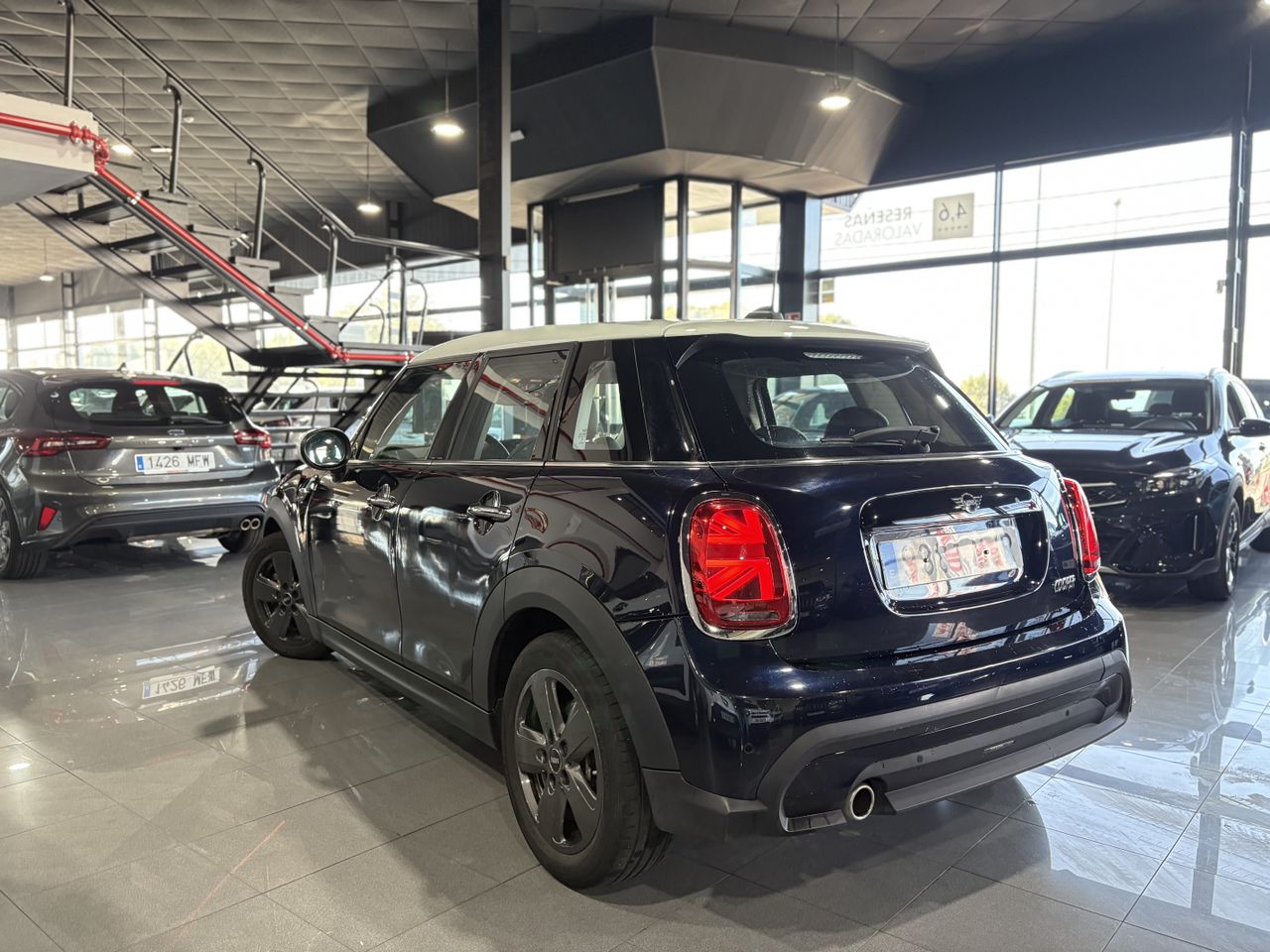 MINI Cooper COOPER 5 PUERTAS ENIGMATIC BLACK METALIZADA	TELA FIREWORK CARBON BLACK - Foto 2