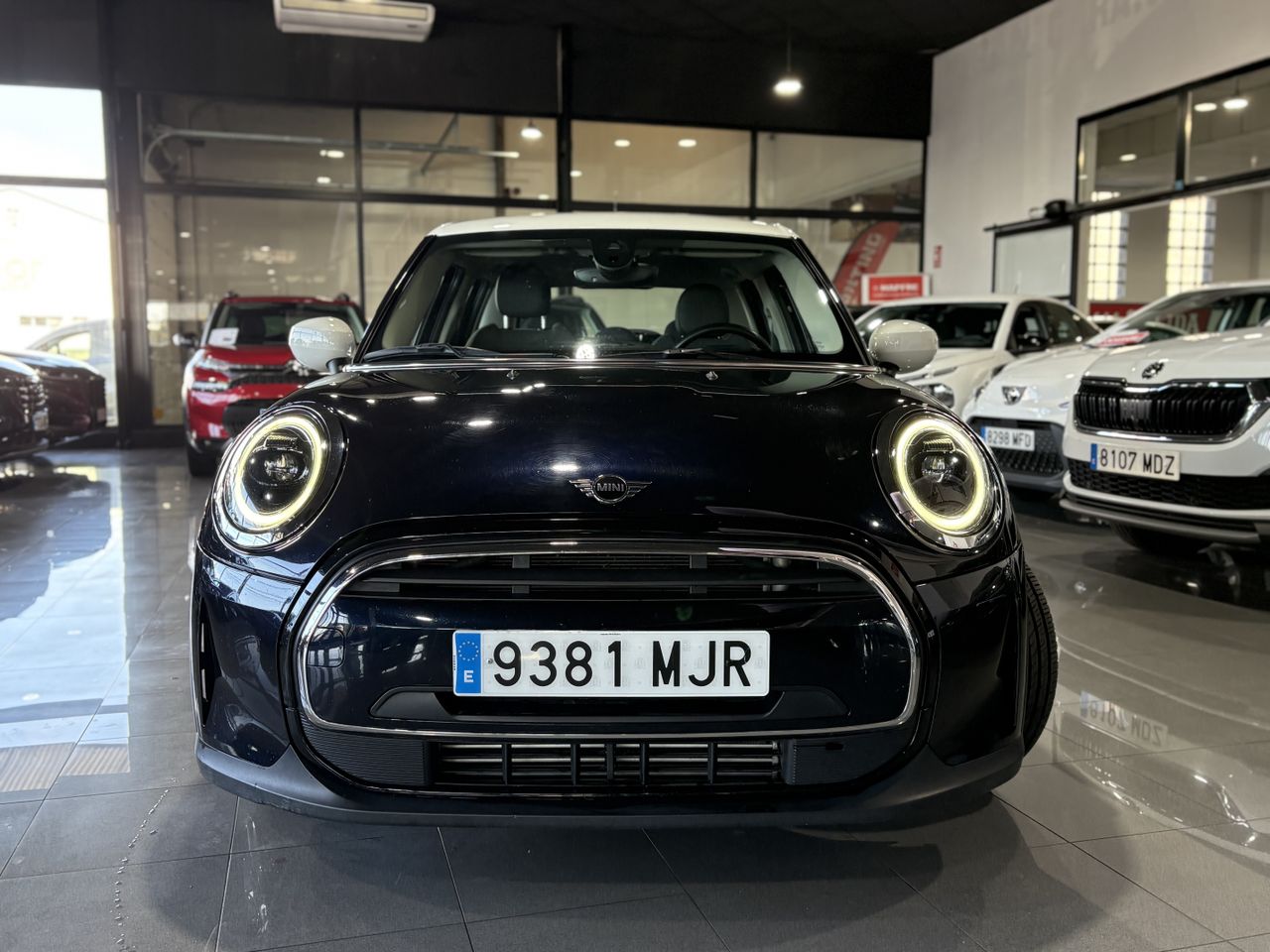 MINI Cooper COOPER 5 PUERTAS ENIGMATIC BLACK METALIZADA	TELA FIREWORK CARBON BLACK - Foto 2