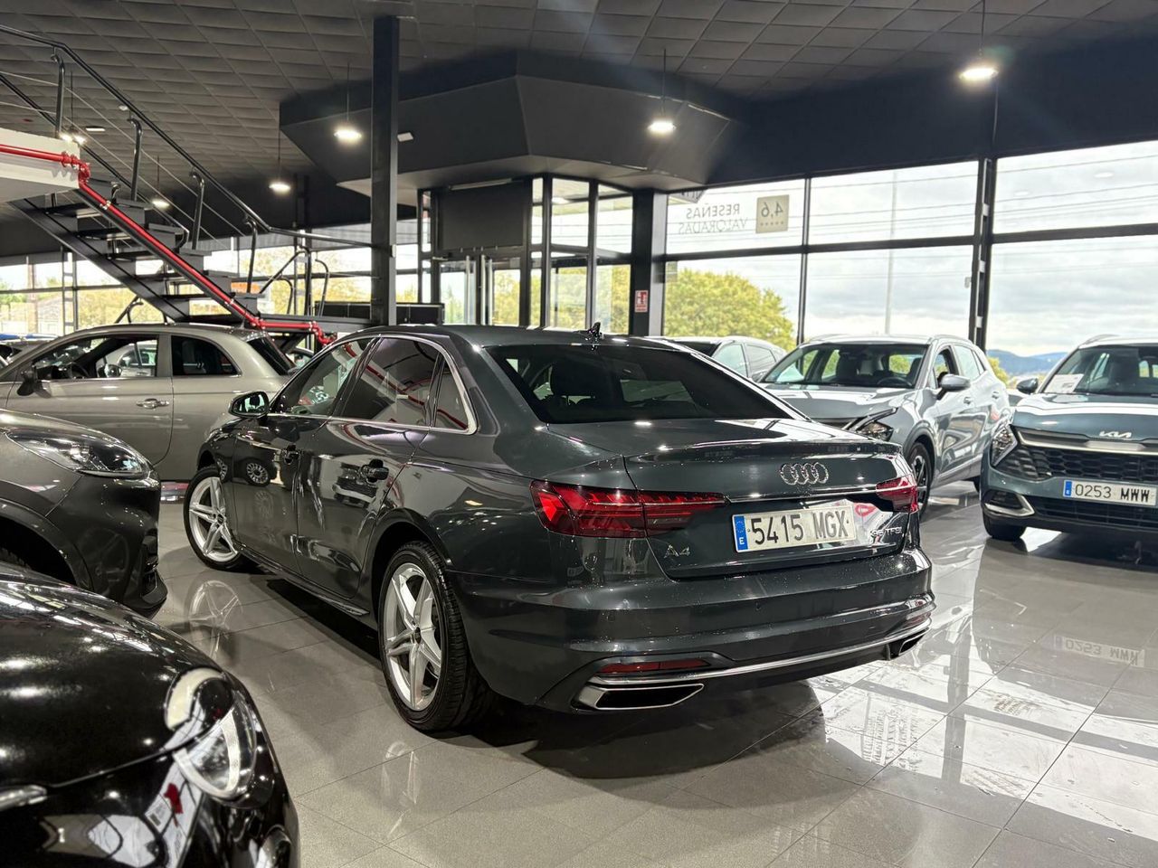 Audi A4 ADVANCED 35 TFSI 110KW (150CV) S TRONIC GRIS MANHATTAN (METALIZADO)	TELA INDEX NEGRO - Foto 2