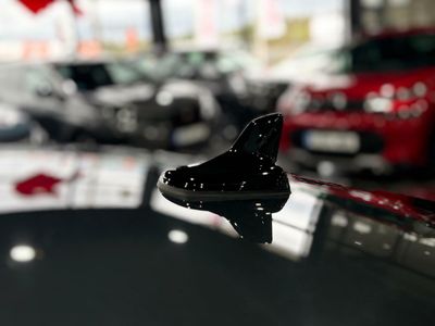 Audi A4 ADVANCED 35 TFSI 110KW (150CV) S TRONIC GRIS MANHATTAN (METALIZADO)	TELA INDEX NEGRO