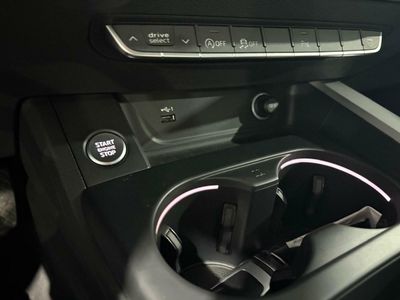 Audi A4 ADVANCED 35 TFSI 110KW (150CV) S TRONIC GRIS MANHATTAN (METALIZADO)	TELA INDEX NEGRO