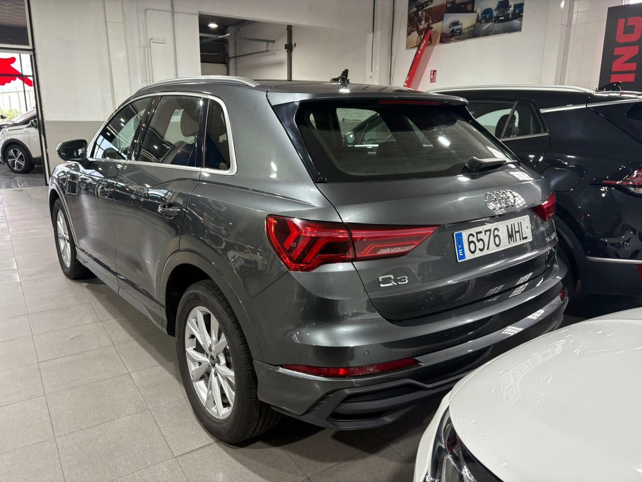 Audi Q3 S LINE 35 TFSI 110KW (150CV) S TRONIC GRIS DAYTONA (EFECTO PERLA) - Foto 2