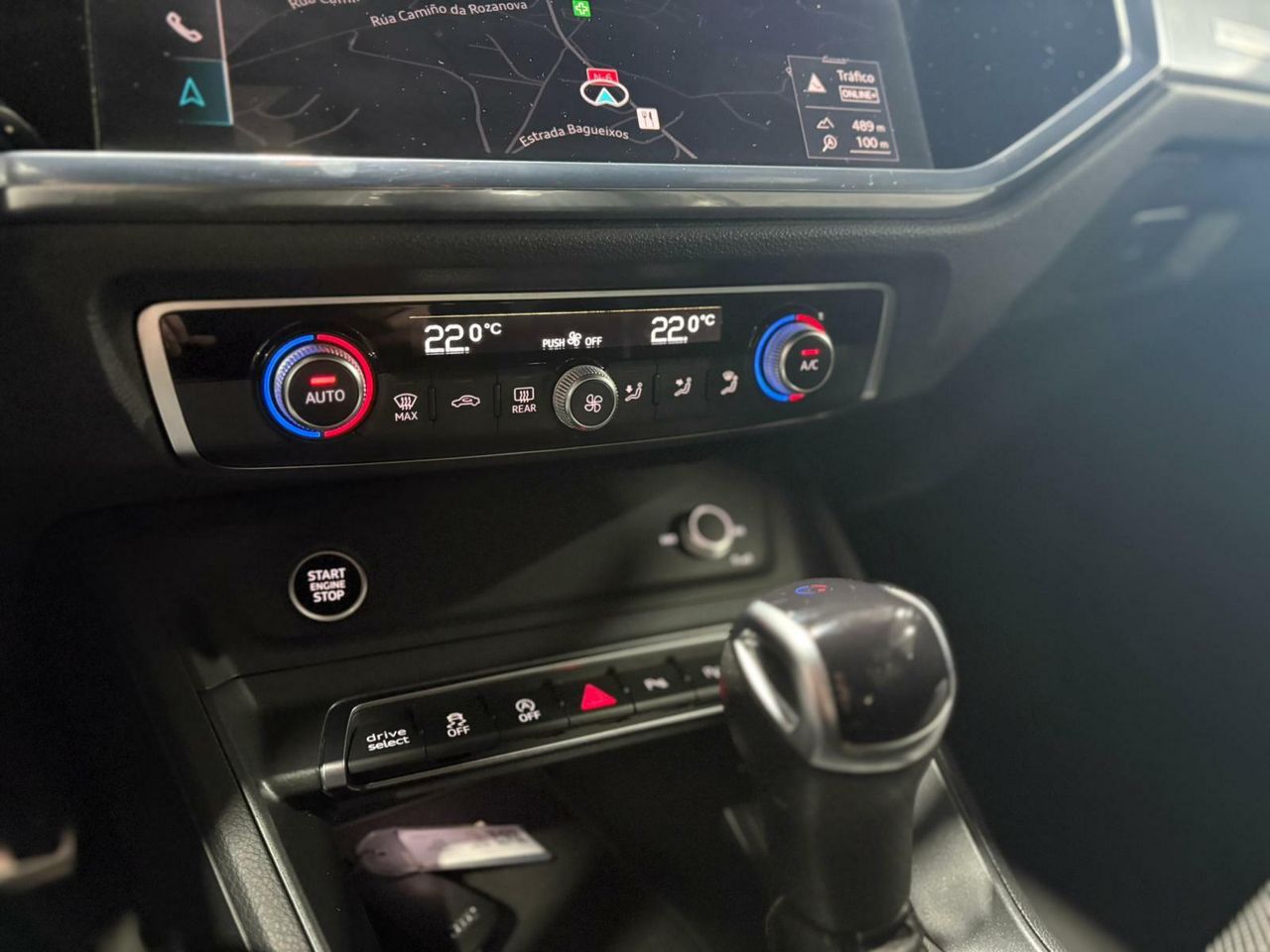 Audi Q3 S LINE 35 TFSI 110KW (150CV) S TRONIC GRIS DAYTONA (EFECTO PERLA) - Foto 2